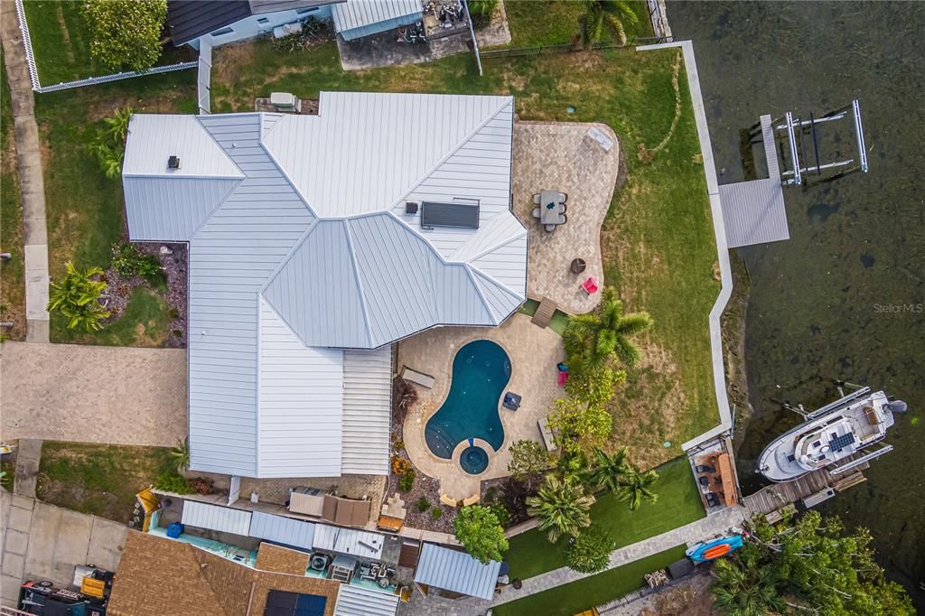 For Sale: $1,350,000 (3 beds, 3 baths, 2397 Square Feet)