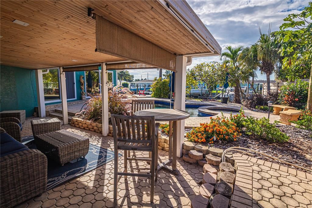 For Sale: $1,350,000 (3 beds, 3 baths, 2397 Square Feet)