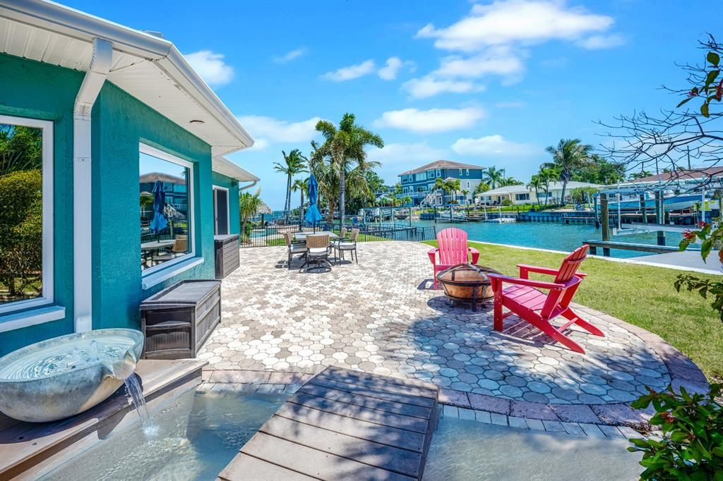 Active With Contract: $1,235,000 (3 beds, 3 baths, 2397 Square Feet)
