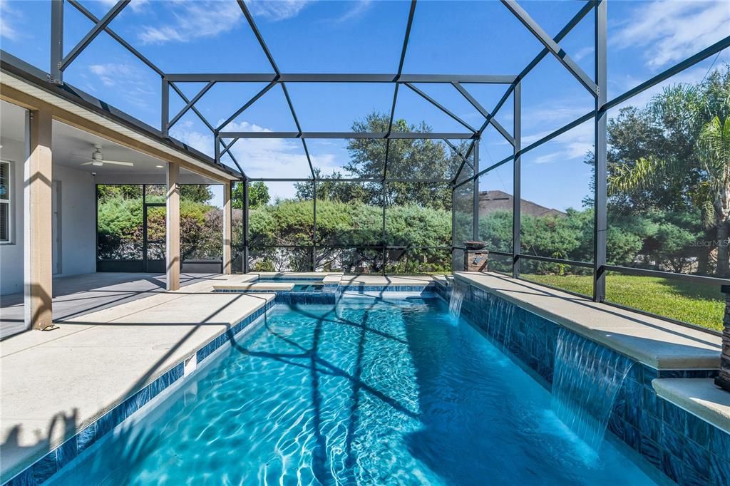 En Venta: $550,000 (4 camas, 3 baños, 2662 Pies cuadrados)