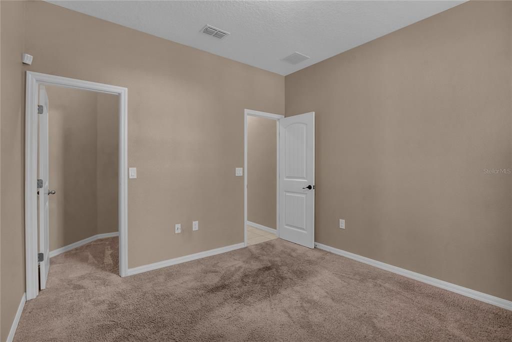 En Venta: $550,000 (4 camas, 3 baños, 2662 Pies cuadrados)