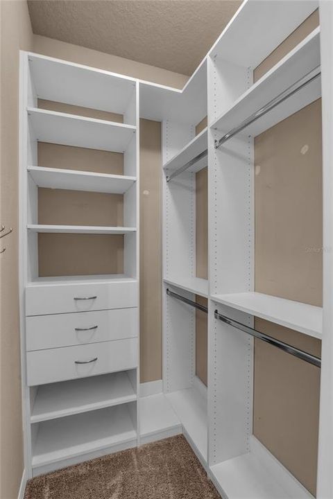 En Venta: $550,000 (4 camas, 3 baños, 2662 Pies cuadrados)