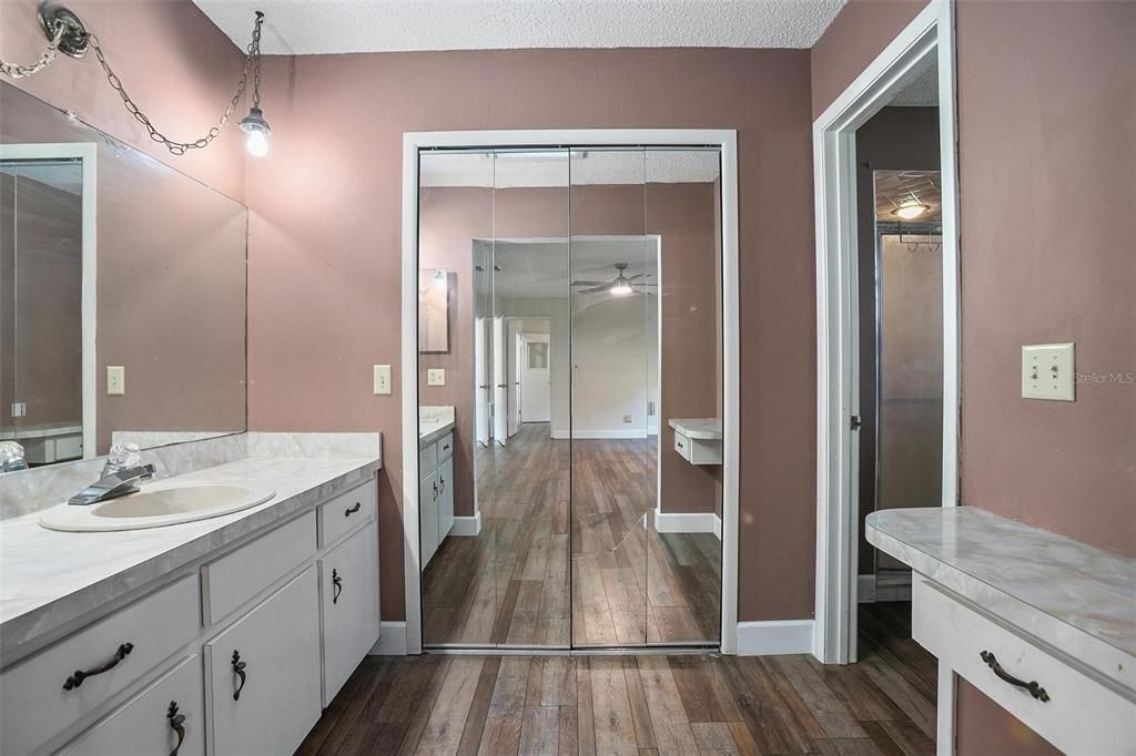 待售: $399,900 (3 贝兹, 2 浴室, 1979 平方英尺)