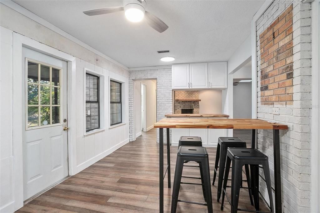 待售: $399,900 (3 贝兹, 2 浴室, 1979 平方英尺)