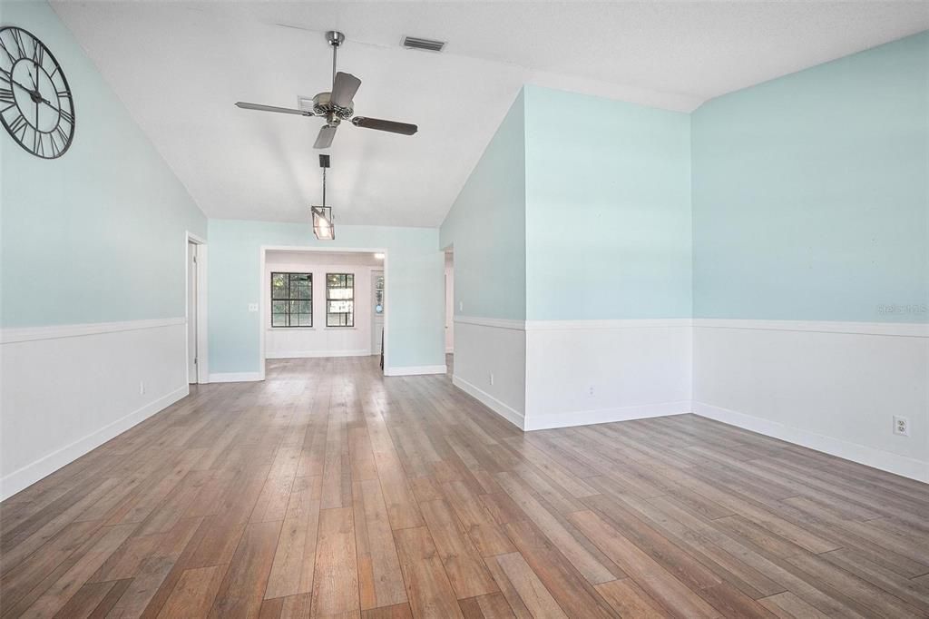 待售: $399,900 (3 贝兹, 2 浴室, 1979 平方英尺)