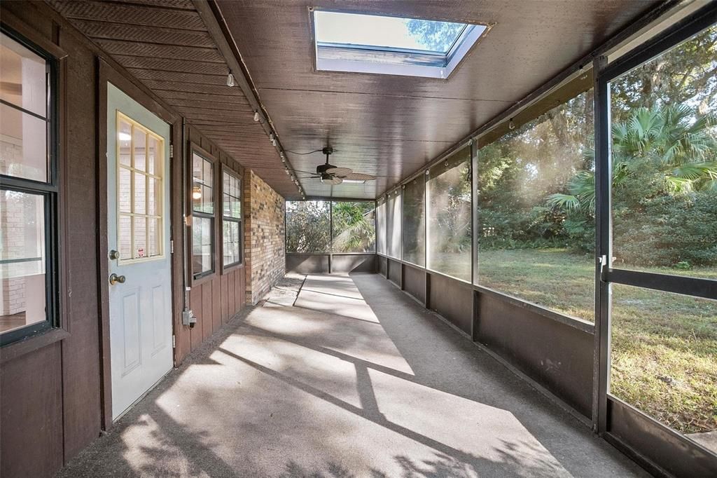 待售: $399,900 (3 贝兹, 2 浴室, 1979 平方英尺)