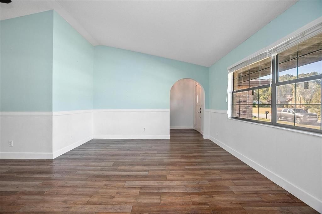 待售: $399,900 (3 贝兹, 2 浴室, 1979 平方英尺)