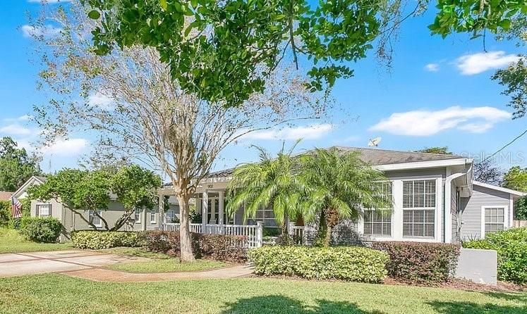 For Sale: $835,000 (4 beds, 3 baths, 2442 Square Feet)