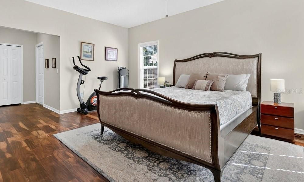 For Sale: $835,000 (4 beds, 3 baths, 2442 Square Feet)