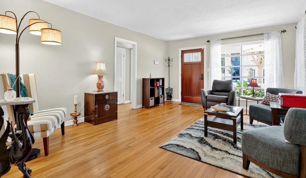 For Sale: $835,000 (4 beds, 3 baths, 2442 Square Feet)