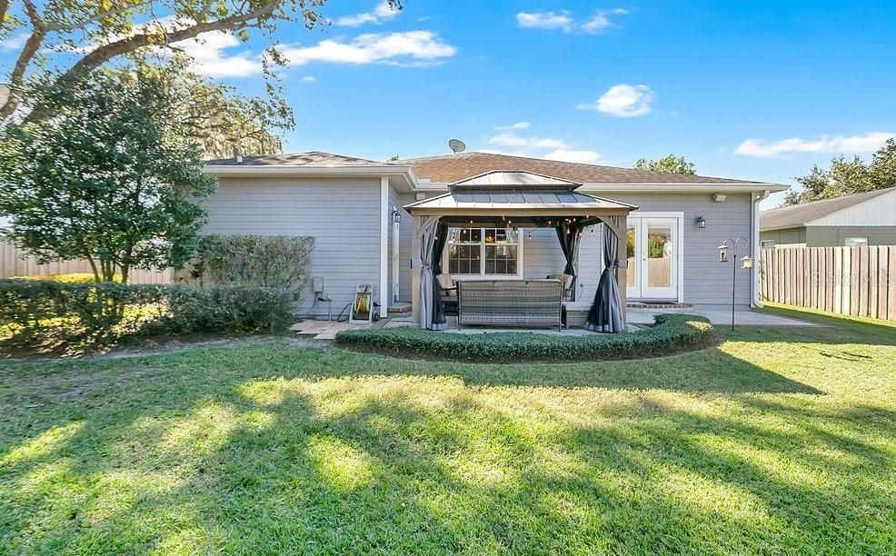 For Sale: $835,000 (4 beds, 3 baths, 2442 Square Feet)