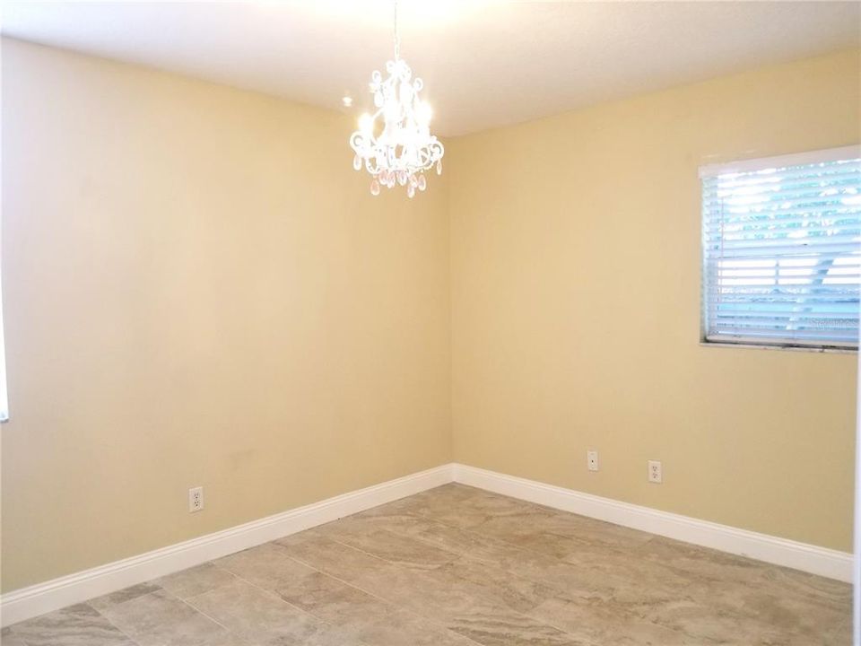 For Sale: $289,000 (3 beds, 2 baths, 1361 Square Feet)