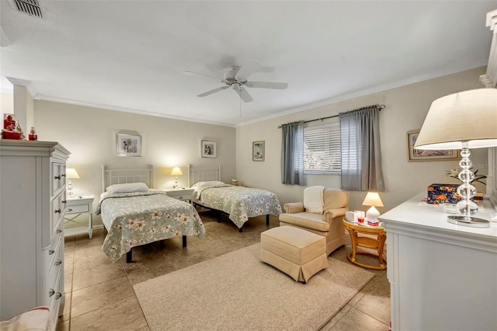 For Sale: $270,000 (3 beds, 2 baths, 2016 Square Feet)