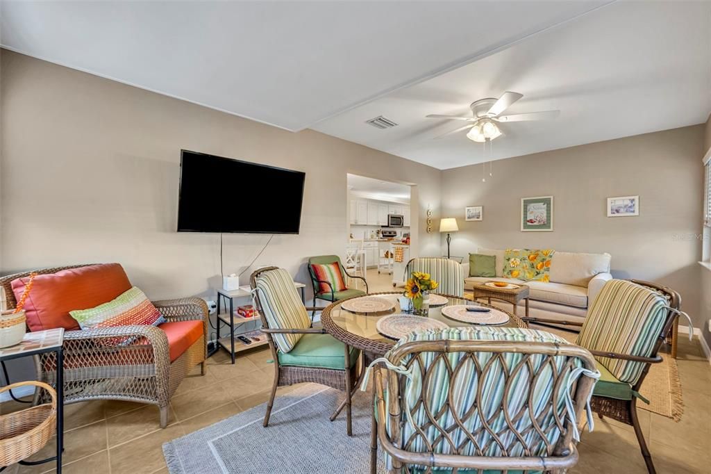 For Sale: $270,000 (3 beds, 2 baths, 2016 Square Feet)