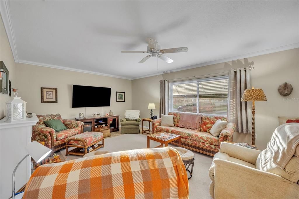 For Sale: $270,000 (3 beds, 2 baths, 2016 Square Feet)