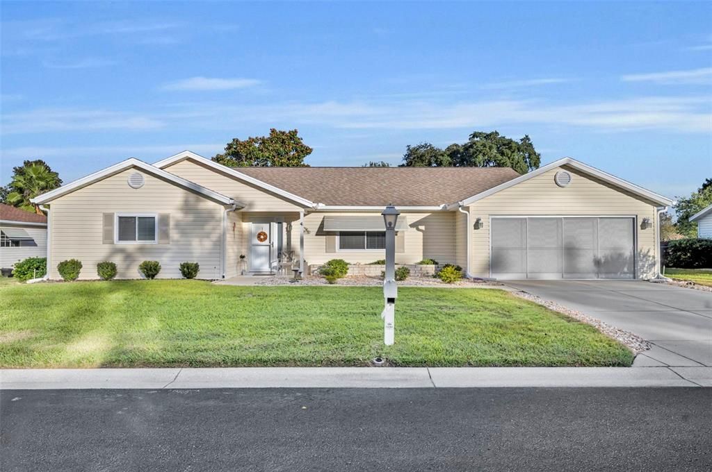 For Sale: $270,000 (3 beds, 2 baths, 2016 Square Feet)