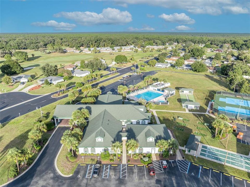 For Sale: $270,000 (3 beds, 2 baths, 2016 Square Feet)