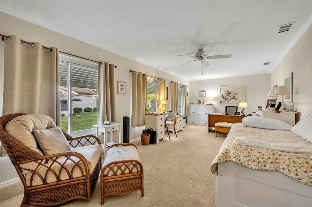 For Sale: $270,000 (3 beds, 2 baths, 2016 Square Feet)