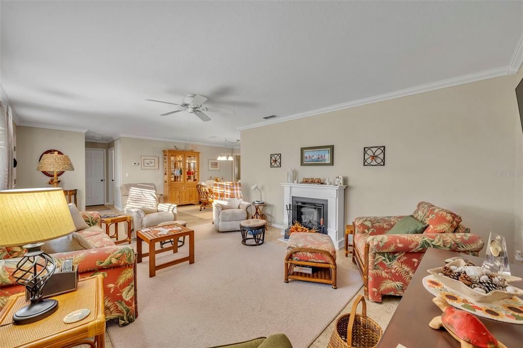 For Sale: $270,000 (3 beds, 2 baths, 2016 Square Feet)