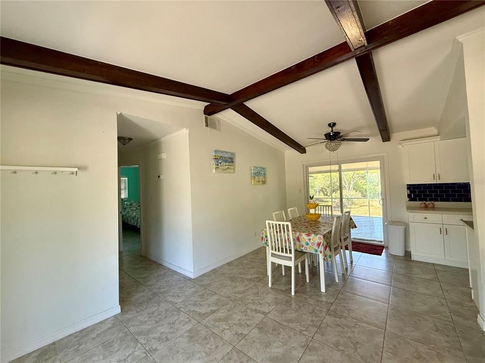 В аренду: $2,500 (3 спален, 2 ванн, 1165 Квадратных фут)