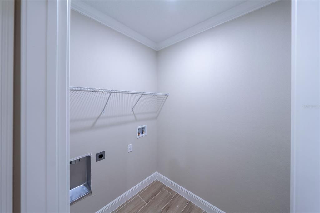 En Venta: $340,000 (4 camas, 3 baños, 2057 Pies cuadrados)