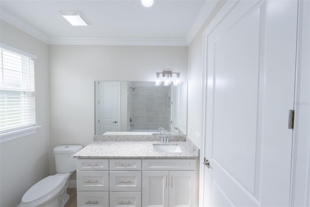 En Venta: $340,000 (4 camas, 3 baños, 2057 Pies cuadrados)