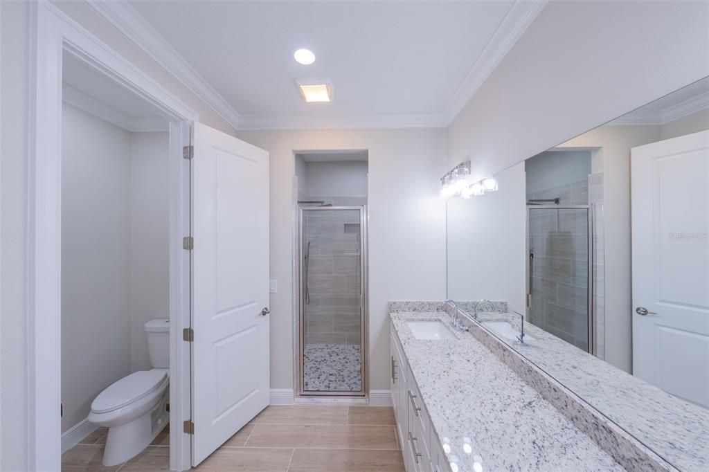 En Venta: $340,000 (4 camas, 3 baños, 2057 Pies cuadrados)