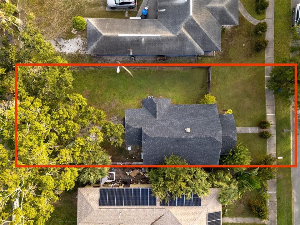 For Sale: $285,000 (2 beds, 1 baths, 1038 Square Feet)