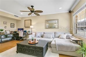 出租: $1,600 (1 贝兹, 1 浴室, 632 平方英尺)