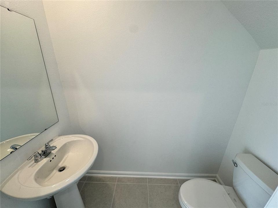 En Renta: $2,300 (5 camas, 2 baños, 2112 Pies cuadrados)