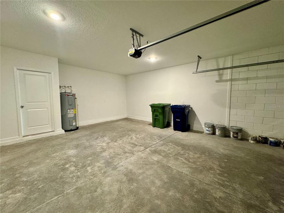 En Renta: $2,300 (5 camas, 2 baños, 2112 Pies cuadrados)