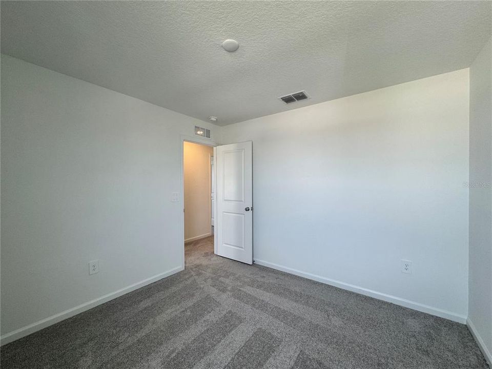 En Renta: $2,300 (5 camas, 2 baños, 2112 Pies cuadrados)