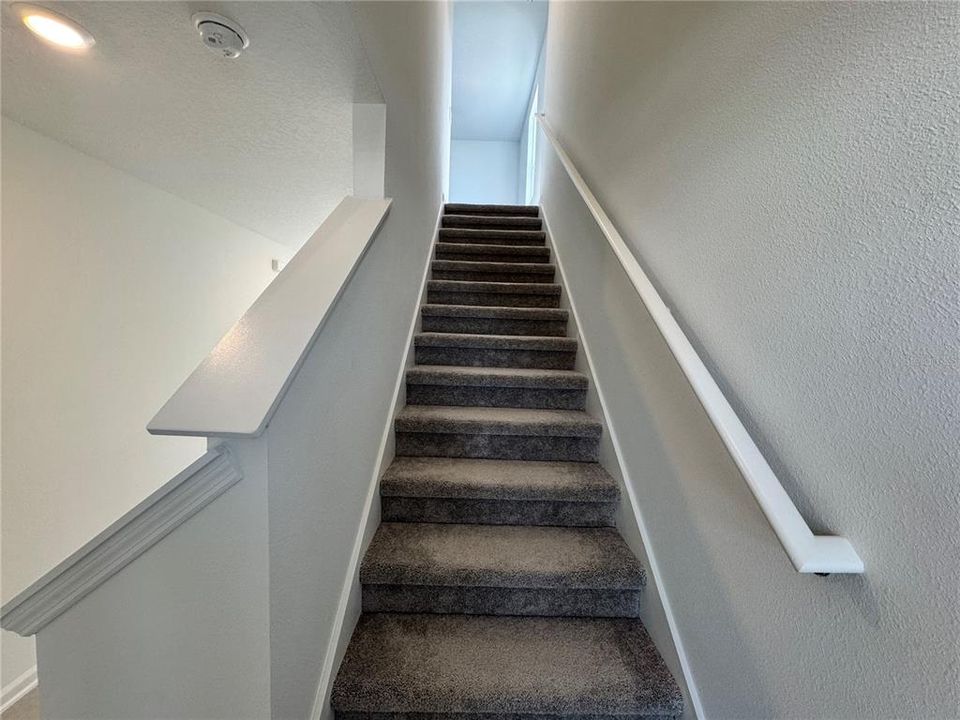 En Renta: $2,300 (5 camas, 2 baños, 2112 Pies cuadrados)