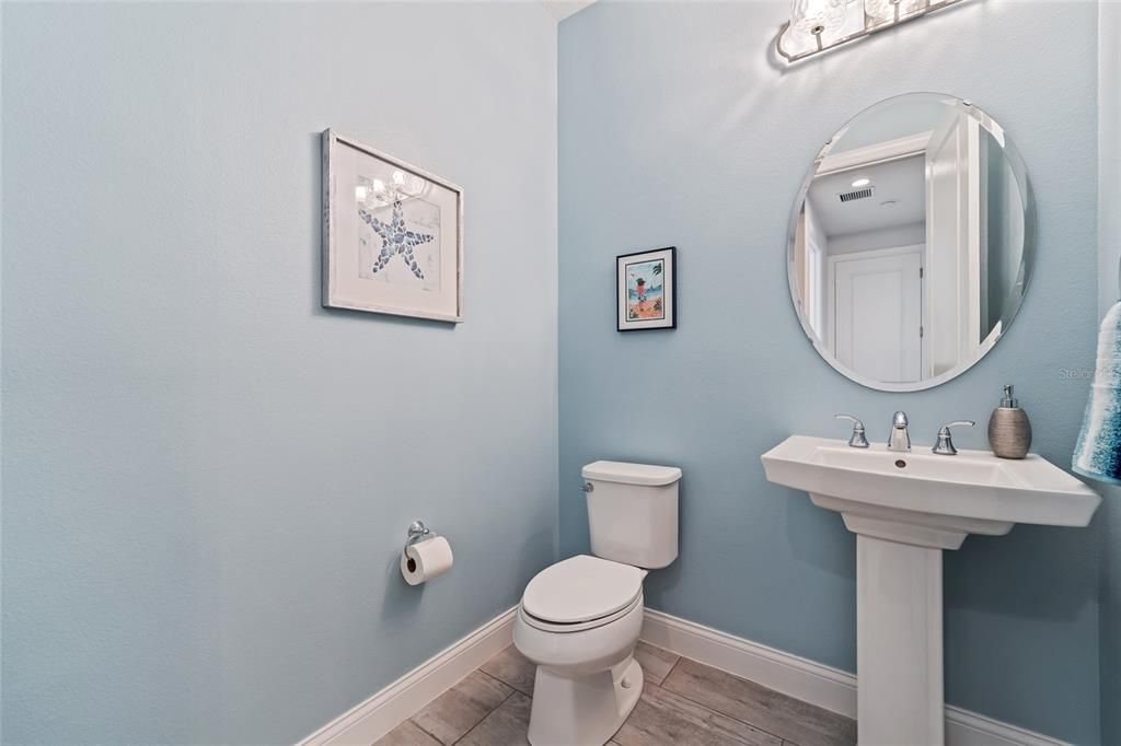 На продажу: $1,050,000 (4 спален, 2 ванн, 2298 Квадратных фут)