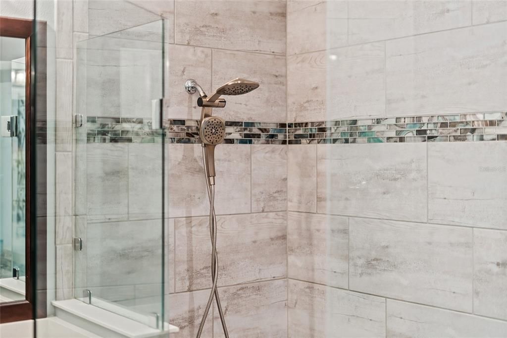 На продажу: $1,050,000 (4 спален, 2 ванн, 2298 Квадратных фут)