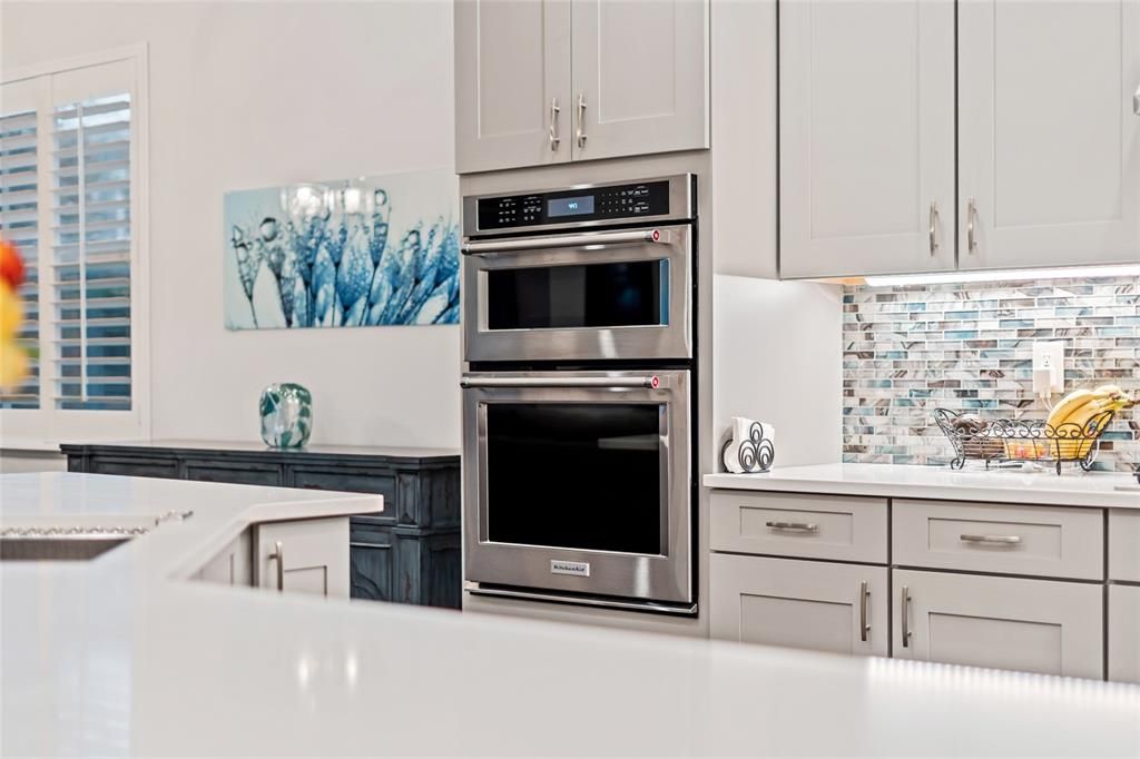 На продажу: $1,050,000 (4 спален, 2 ванн, 2298 Квадратных фут)