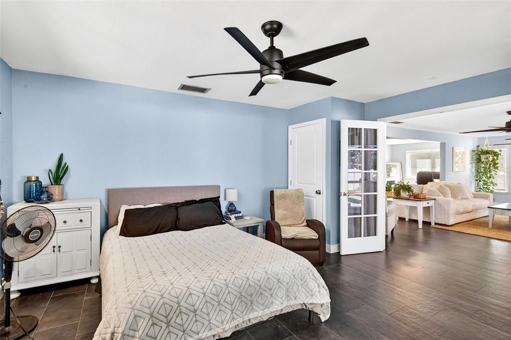 На продажу: $605,000 (3 спален, 2 ванн, 1922 Квадратных фут)