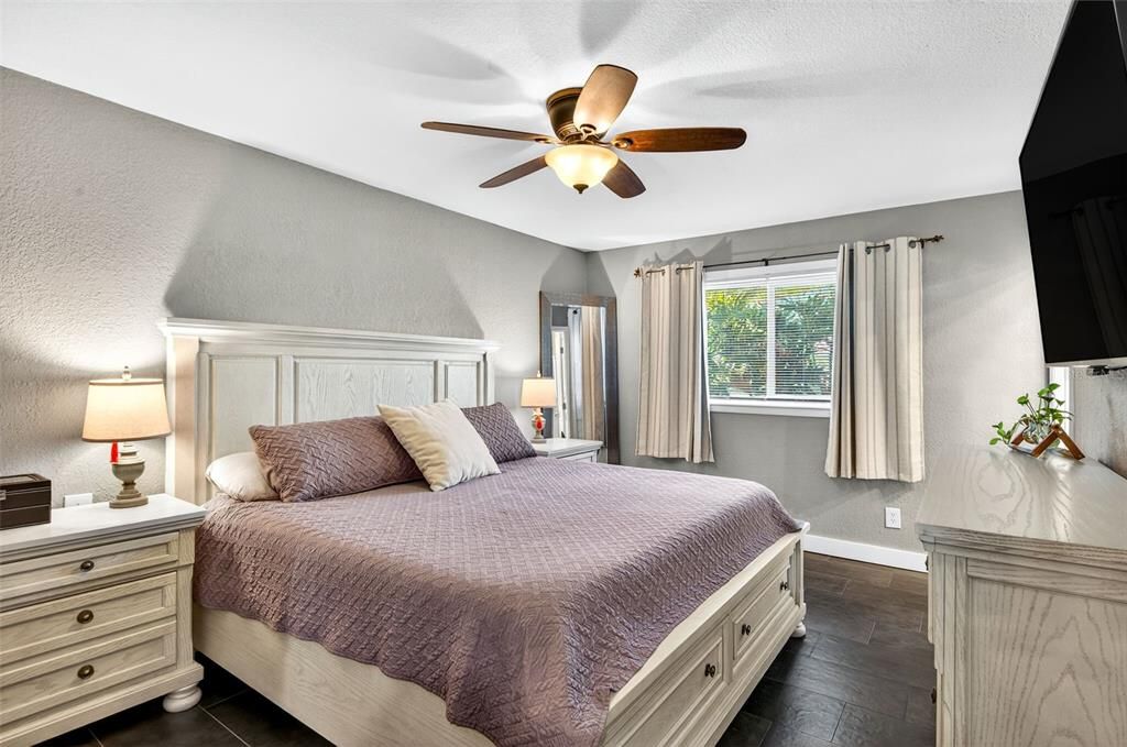 На продажу: $605,000 (3 спален, 2 ванн, 1922 Квадратных фут)