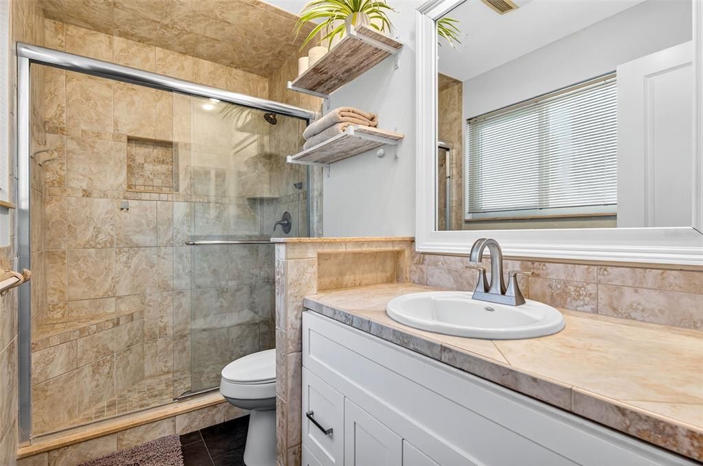 На продажу: $605,000 (3 спален, 2 ванн, 1922 Квадратных фут)