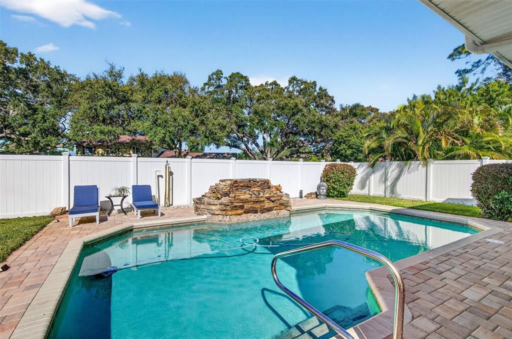 На продажу: $605,000 (3 спален, 2 ванн, 1922 Квадратных фут)