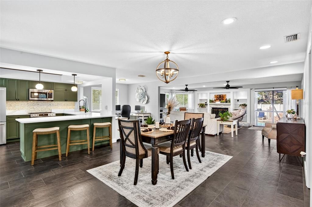 На продажу: $605,000 (3 спален, 2 ванн, 1922 Квадратных фут)