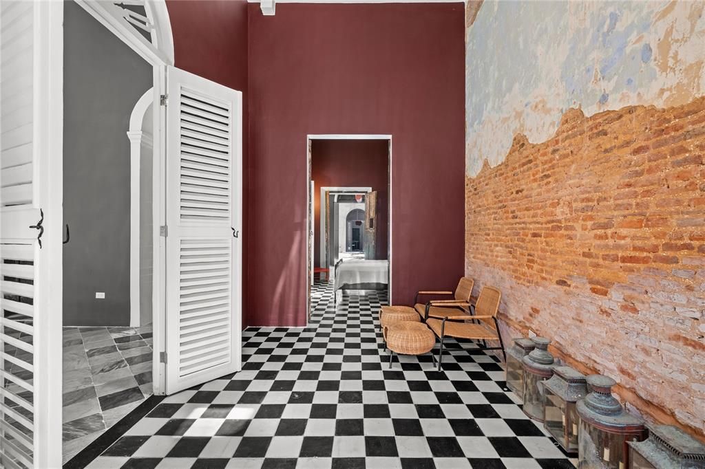 В аренду: $19,000 (4 спален, 3 ванн, 4975 Квадратных фут)