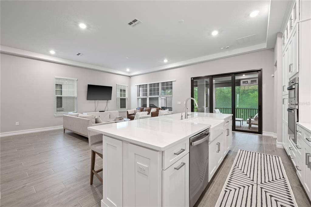 For Rent: $4,400 (3 beds, 2 baths, 1986 Square Feet)