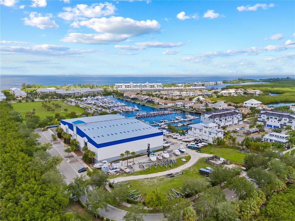 For Rent: $4,400 (3 beds, 2 baths, 1986 Square Feet)