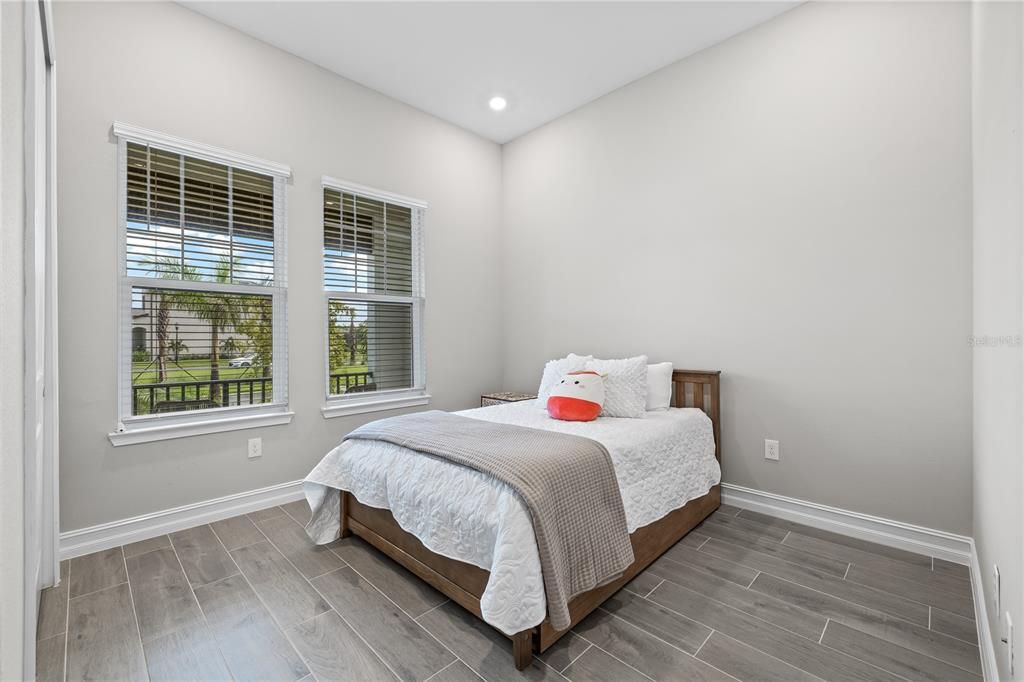 For Rent: $4,400 (3 beds, 2 baths, 1986 Square Feet)