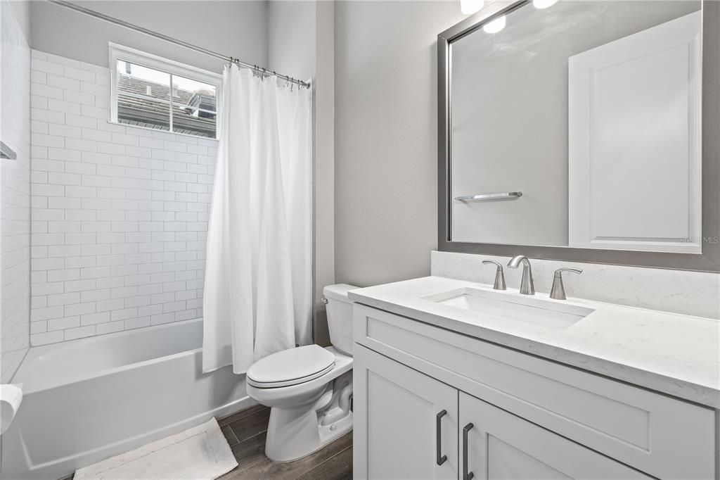 For Rent: $4,400 (3 beds, 2 baths, 1986 Square Feet)