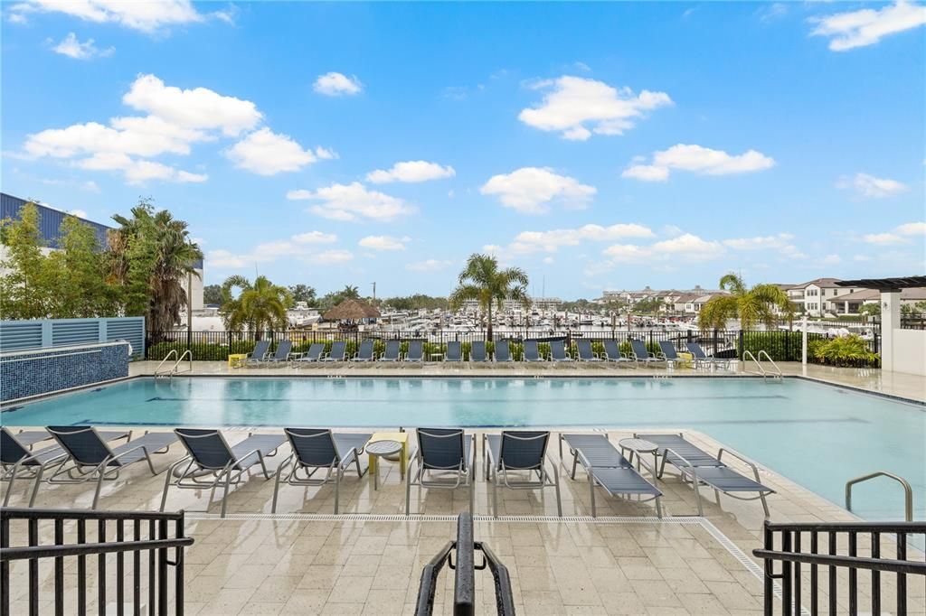 For Rent: $4,400 (3 beds, 2 baths, 1986 Square Feet)