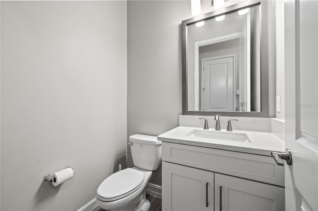 For Rent: $4,400 (3 beds, 2 baths, 1986 Square Feet)