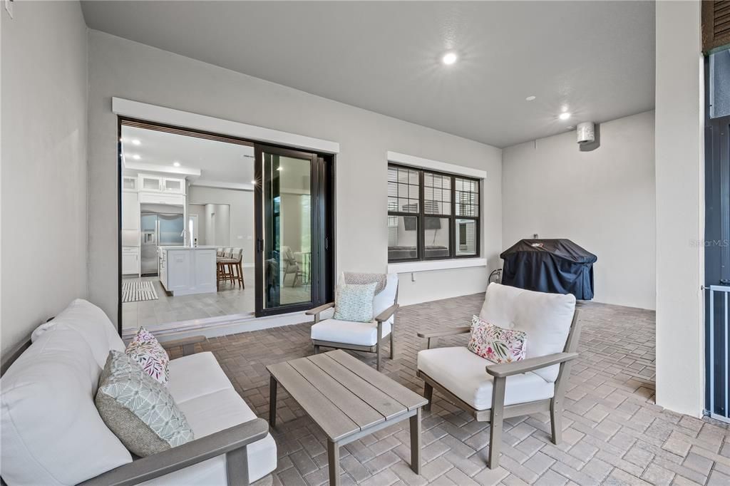 For Rent: $4,400 (3 beds, 2 baths, 1986 Square Feet)