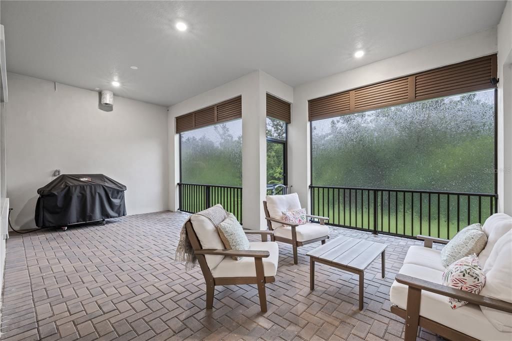 For Rent: $4,400 (3 beds, 2 baths, 1986 Square Feet)